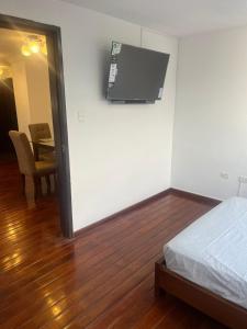 Quito tenis, Suite