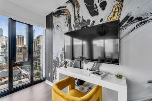 The Gilded Feather Yorkville!