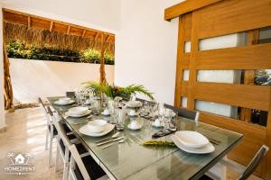 House with pool 300 m from Las Ballenas beach