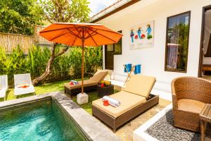 Taman pangeran villa in Seminyak, 2BR large pool, Prime Location !