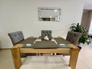 CE20 Excepcional Apartamento Piscina y parqueadero