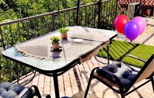 3 Bedroom Lovely Apartment In Vodice