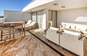 1 Bedroom Stunning Apartment In Medulin