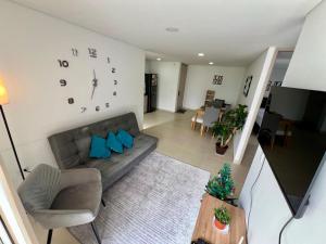 CE20 Excepcional Apartamento Piscina y parqueadero