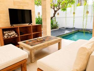 The Klumpu Villa Berawa 2