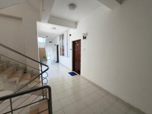 Ocean & Mountain View 2BR Apartment Dehiwala
