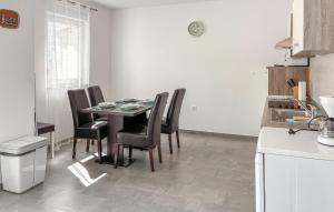 Amazing Apartment In Cizici With House Sea View