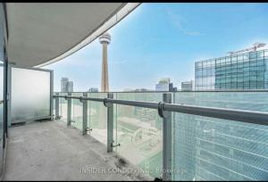One bedroom apartment in the Entertainment District with a stunning view High Floor
