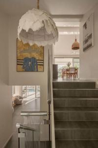 Prime Location, Views & Sunsets, Walk to Hastings