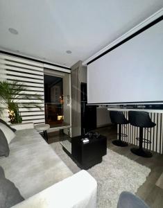 Moderno departamento en Los Pinos Zona Sur