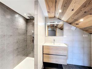 Chalet savoyard, animaux OK, parking - 14 pers. - FR-1-267-343