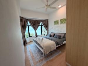 SEAVIEW - BEACHFRONT - 2BR Apartment - Corner Unit- Mutiara Melaka Beach Resort Pantai Puteri