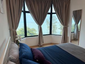 SEAVIEW - BEACHFRONT - 2BR Apartment - Corner Unit- Mutiara Melaka Beach Resort Pantai Puteri