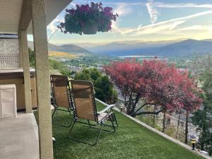 Vernon Valley and Lake View with private Hot Tub