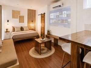 Surf and Chill Room 1 with Generator