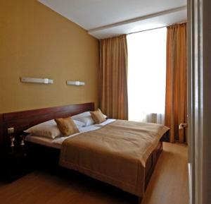 U Stare Pani - At the Old Lady Hotel