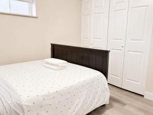 Cozy 2BR Suite in Quiet Vancouver West