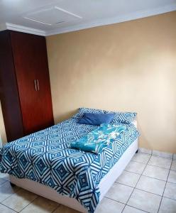 Akzozo Home Away