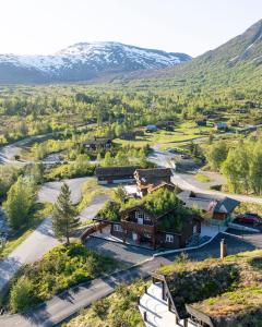 Large Mountain Lodge Stryn - sleeps 16 guests
