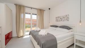 Villa Lara with pool&whirpool&pet friendly&100m from the sea- Rab by Villas Guide