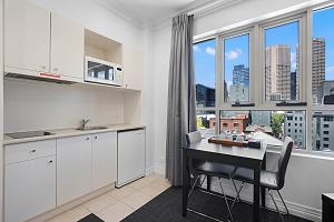 멜버른 / 멜번 Lonsdale Street Apartments 게스트하우스 로비