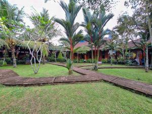 RedDoorz at Setumbu Family Cottage Borobudur