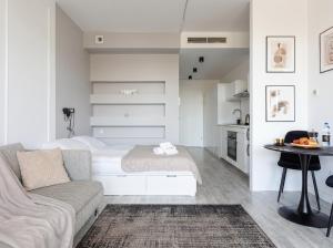 Golden Apartments - Ovo Apartment Market Square Wroclaw