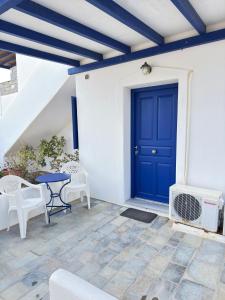 Calm Paros