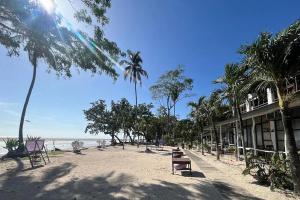 Puerto Paraiso Hostel