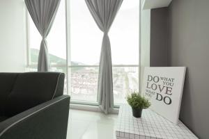 Spacious 3 Bedrooms by Cozy Home
