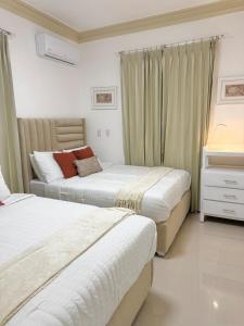 Louxacee Stay Vacation Home in Samaná - Pool & Beach