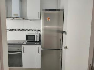 Cadizz Escolano - Ideal familias PetfrindlyWiFi, AC