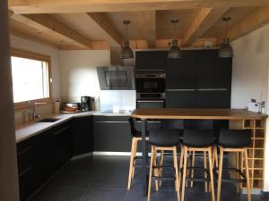 Chalets Chalet Soleya : photos des chambres