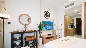 Prime Studio Stylish Island Escape in Maryah Vista