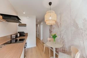 Golden Apartment