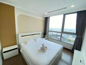 Landmark Plus 1BR high floor great view