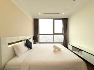 Landmark Plus 1BR high floor great view