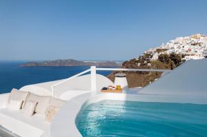 Cocoon Suites Santorini Greece