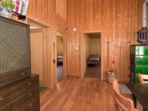 Private 2BR Mountain House near Lake with Garden
