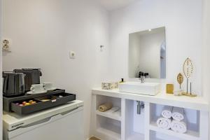 Thalassa Suites