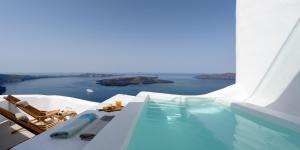 Cocoon Suites Santorini Greece