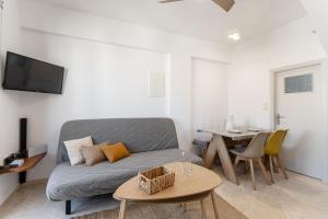 Vivlos Stays - Ageri