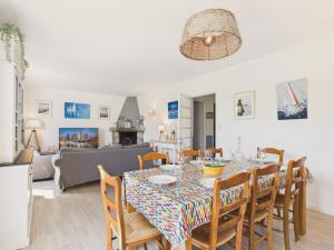 950m de plage, grande maison pour 12 avec jardin