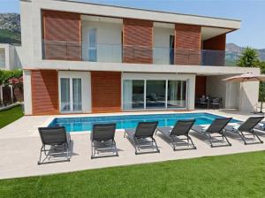 Villa Sheley with private heated pool-Split