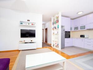 Modern Apartment 200 m from the Beach