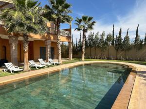 villa sans vis a vis avec piscine