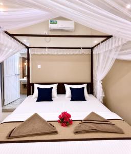Friendly Waves Resort Arugambay