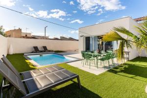 Duo Villas 6BR 2 Pools Beach 500 m