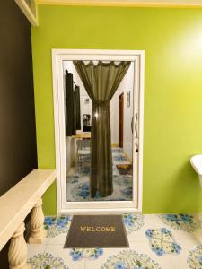 Charming 1-BDR Furnished Private Home with Kitchen