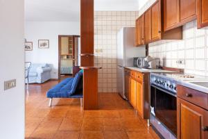 GuestHost - La Pavoncella Terrace Apartment
